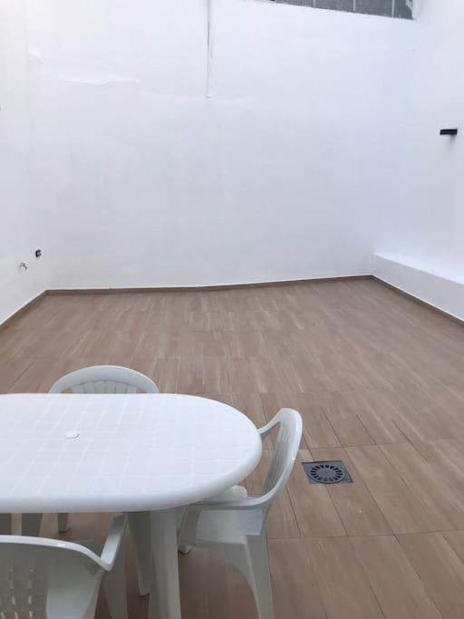 Bonita Y Amplia Casa Con Patio, En Centro Ciudad Apartment เมรีดา ภายนอก รูปภาพ